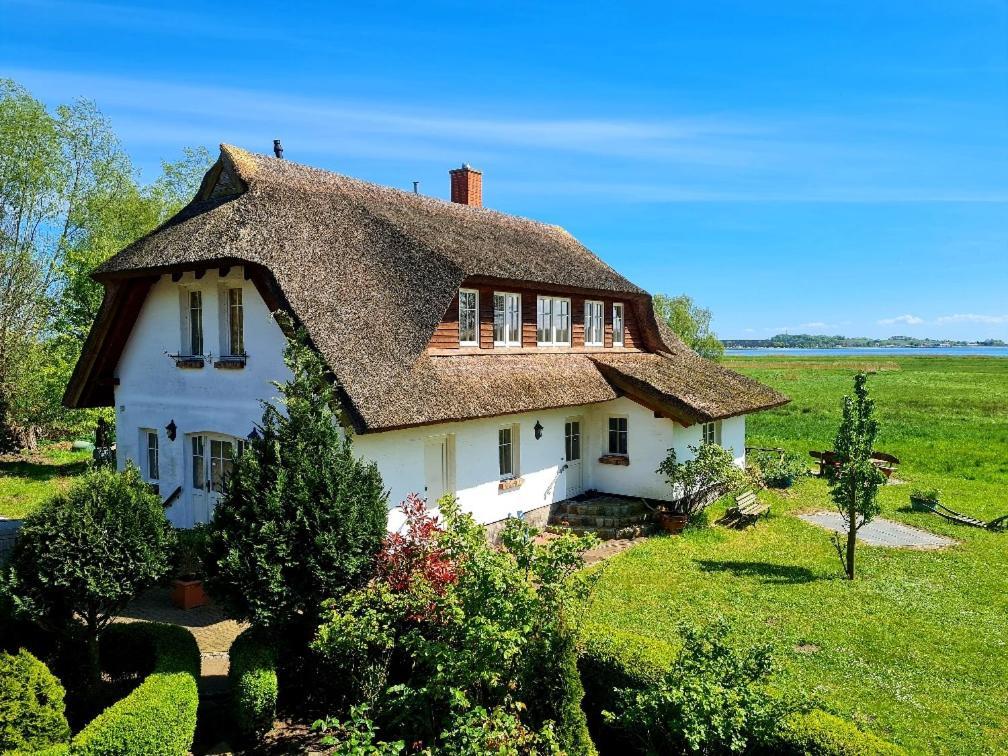 Ferienwohnung Alte Und Neue Buednerei Groß Zicker Exterior foto